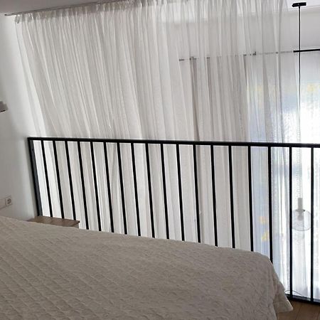 Loft In City Center-Prime Rentals Kaunas Luaran gambar