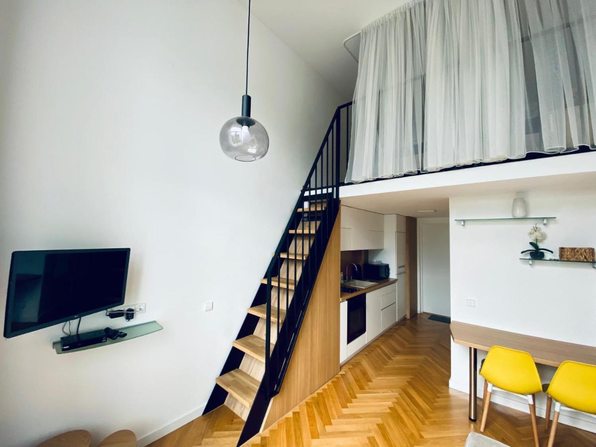 Loft In City Center-Prime Rentals Kaunas Luaran gambar